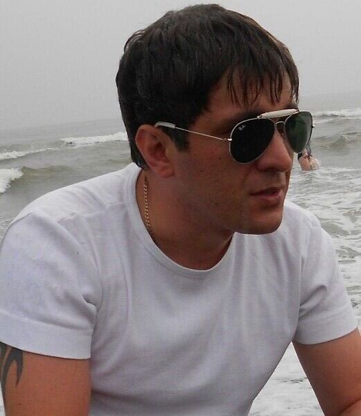  54150956  Mikhail, 46 ,    