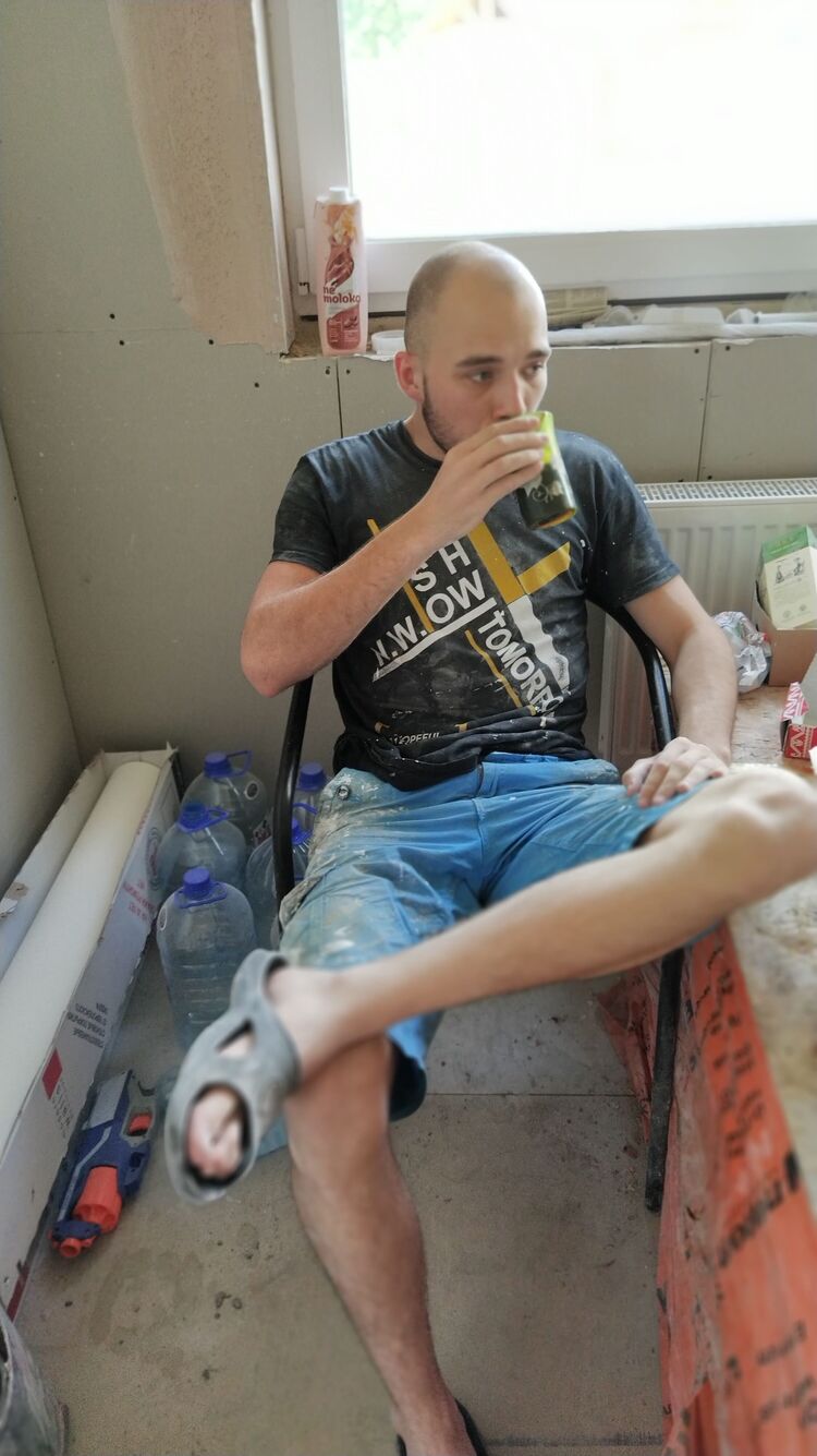  33813226  Ivan, 25 ,    