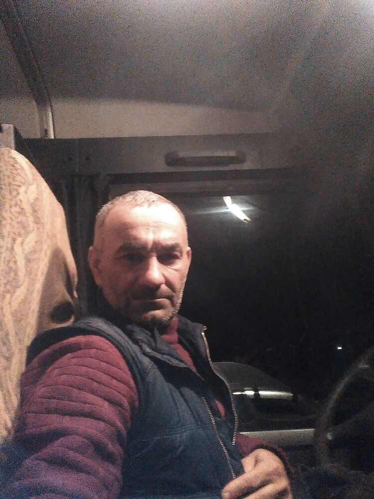  15886916  , 48 ,    