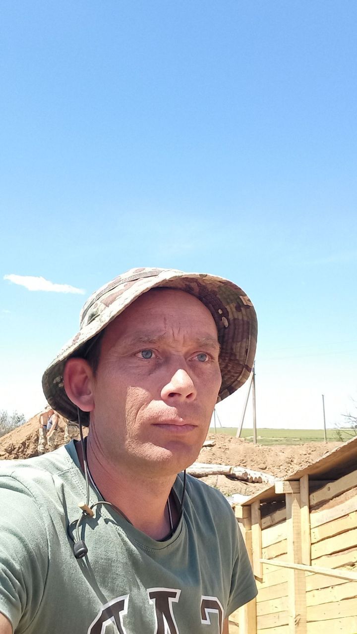  43513746  , 40 ,    