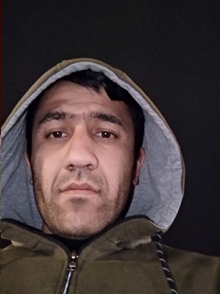  17308326  Izzat, 35 ,    Or Yehuda