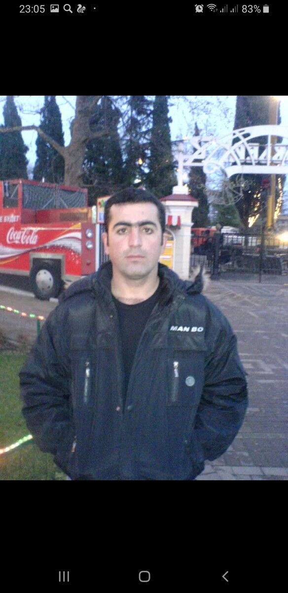  18636936  Roma, 43 ,    