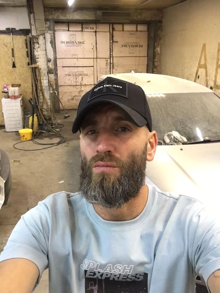  41022366  , 44 ,    