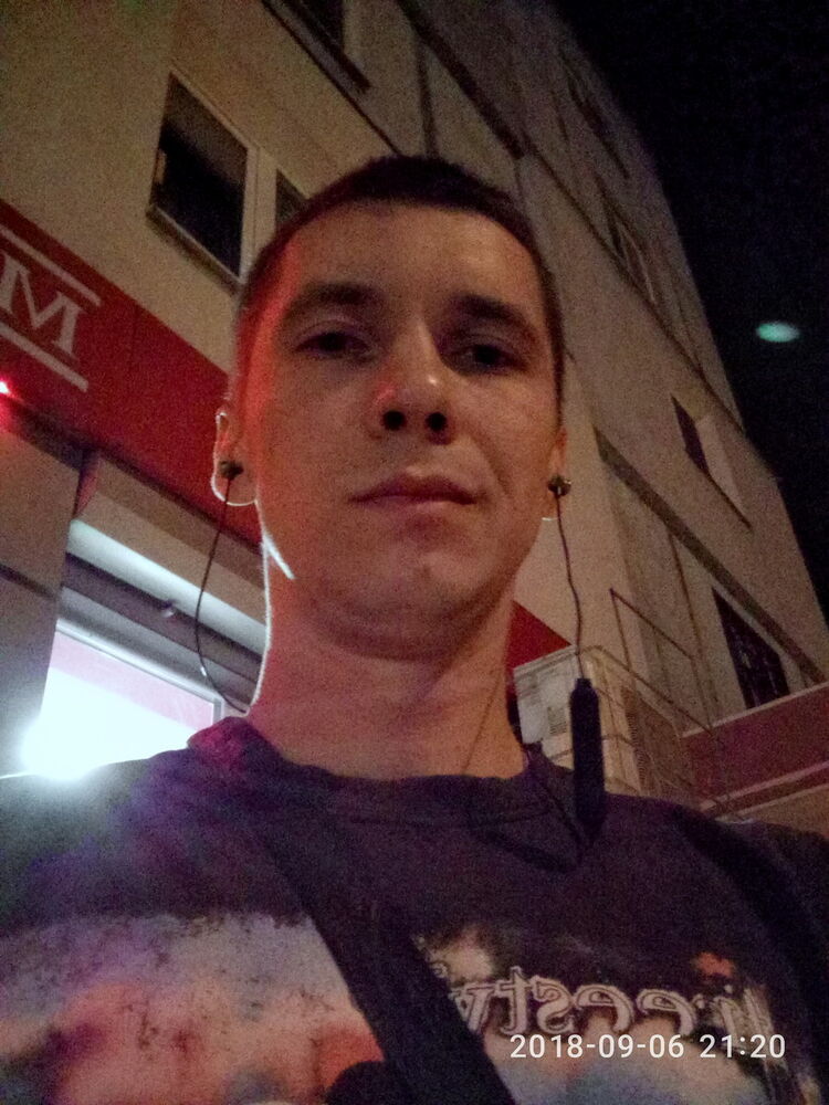  13727886  , 37 ,    