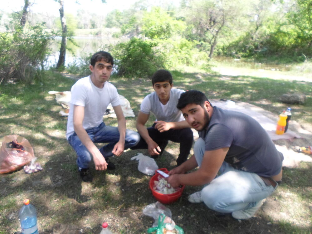  4909556  Anar, 40 ,    