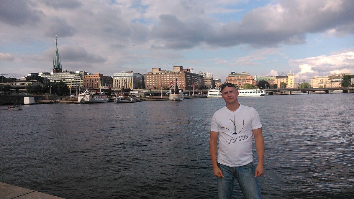  ,   Slavik, 47 ,   