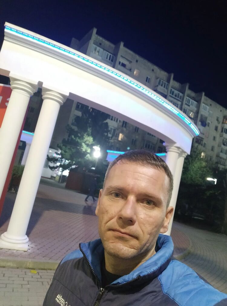  33532756  , 39 ,    