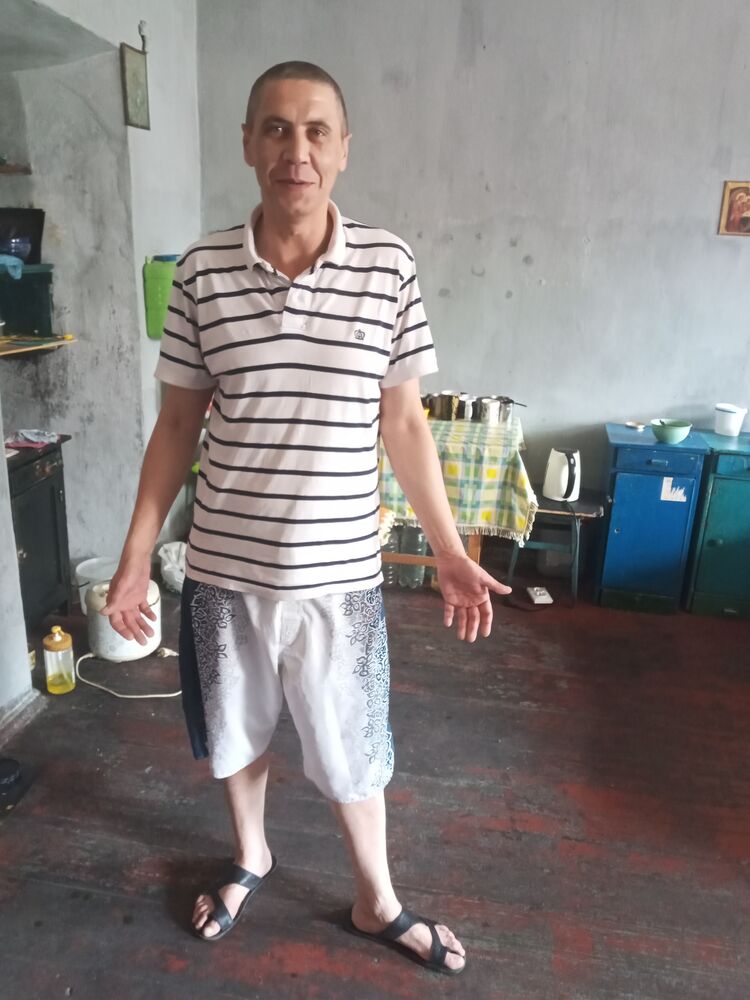  ,   Denis, 40 ,   ,   , c 