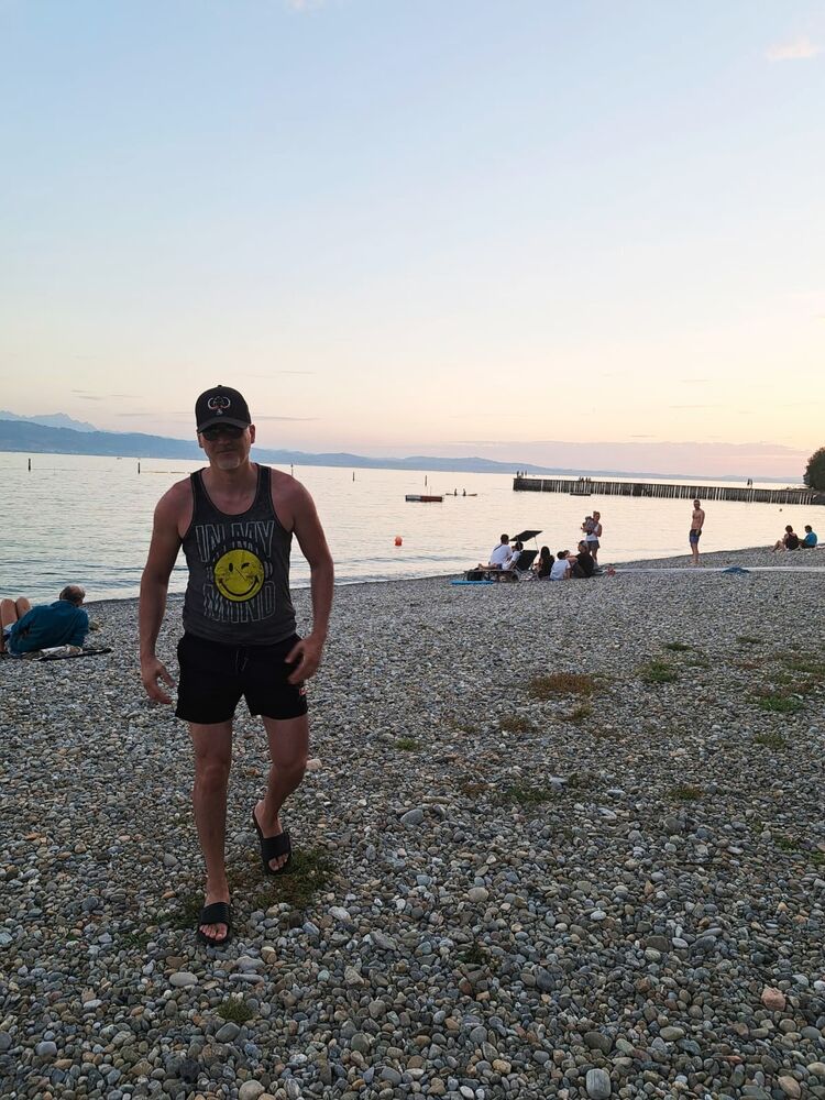  Wissen,   Baha, 42 ,   ,   , c 