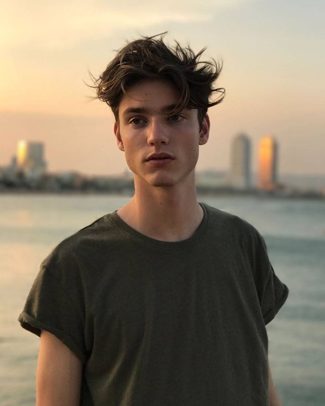 ���� 49748096 ����� ������, 18 ���, ���� ���������� � ��������