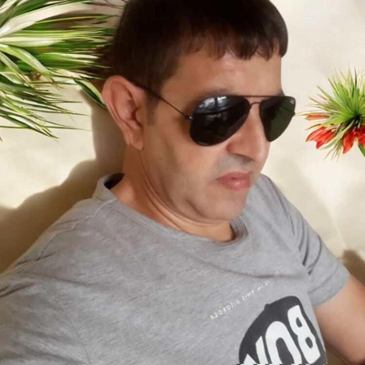 ���� 52015186 ������� Luis, 52 ����, ���� ���������� � Algiers