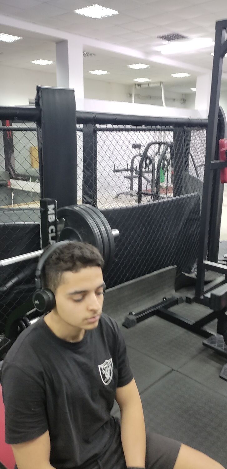  27075816  Ahmed, 22 ,    