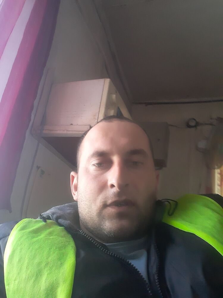  48337776  , 34 ,    