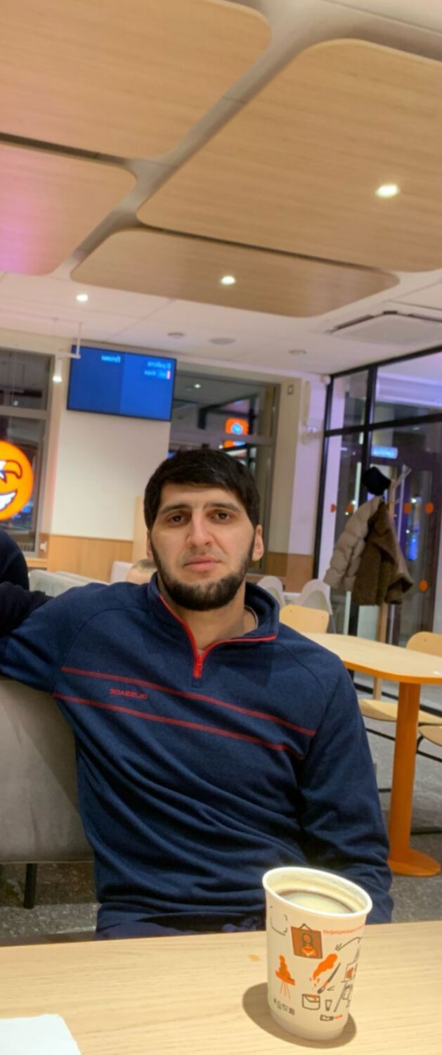  50738846  Gasan, 26 ,    