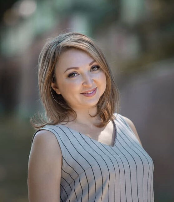  ,   Oxana, 42 ,   ,   