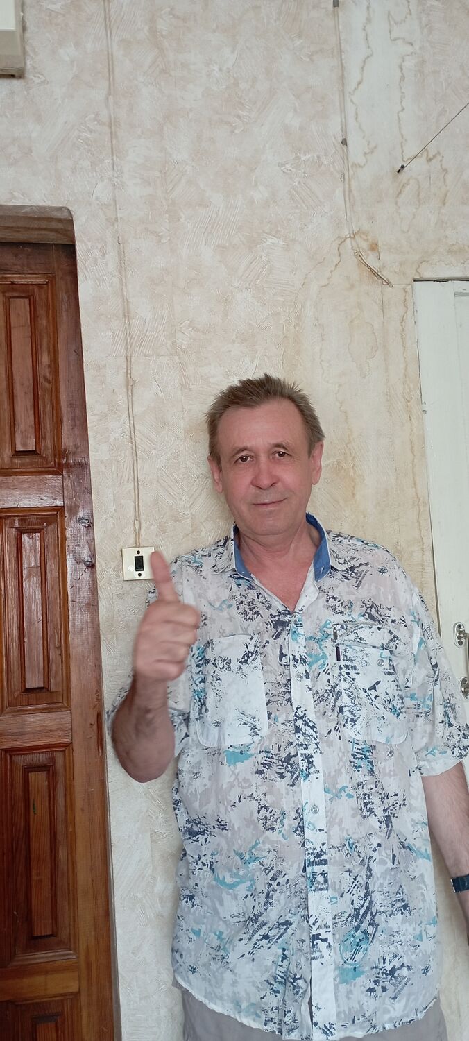  ,   Viktor, 61 ,   ,   , c , 