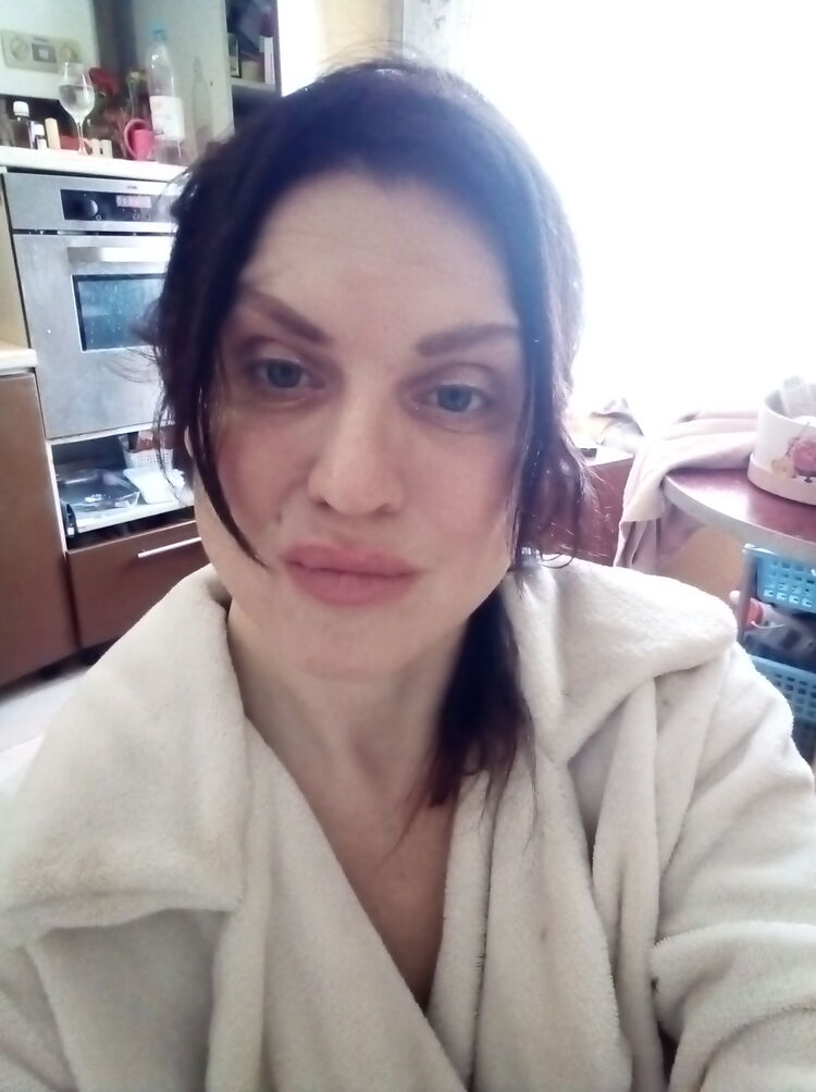  ,   Olga, 42 ,   ,   