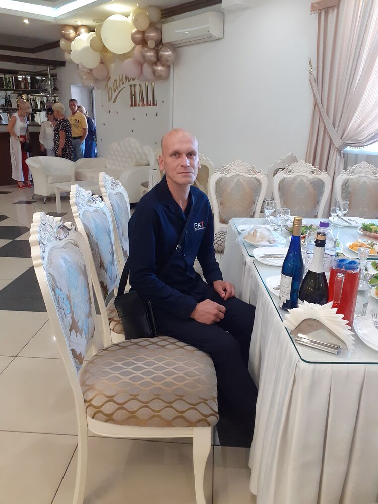  53202596  , 40 ,    -