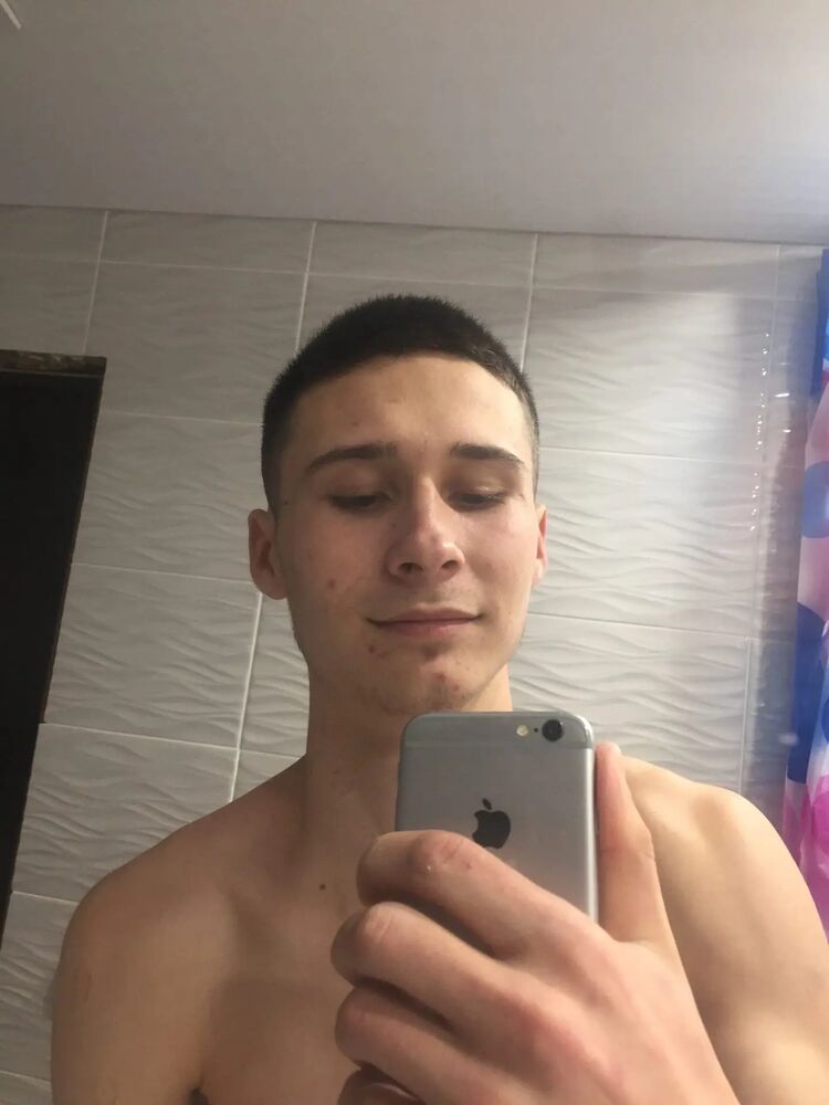  31474276  Vladimir, 21 ,    