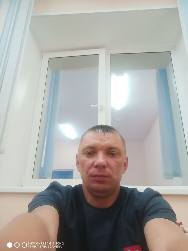  52803356  Dmitrii, 35 ,    