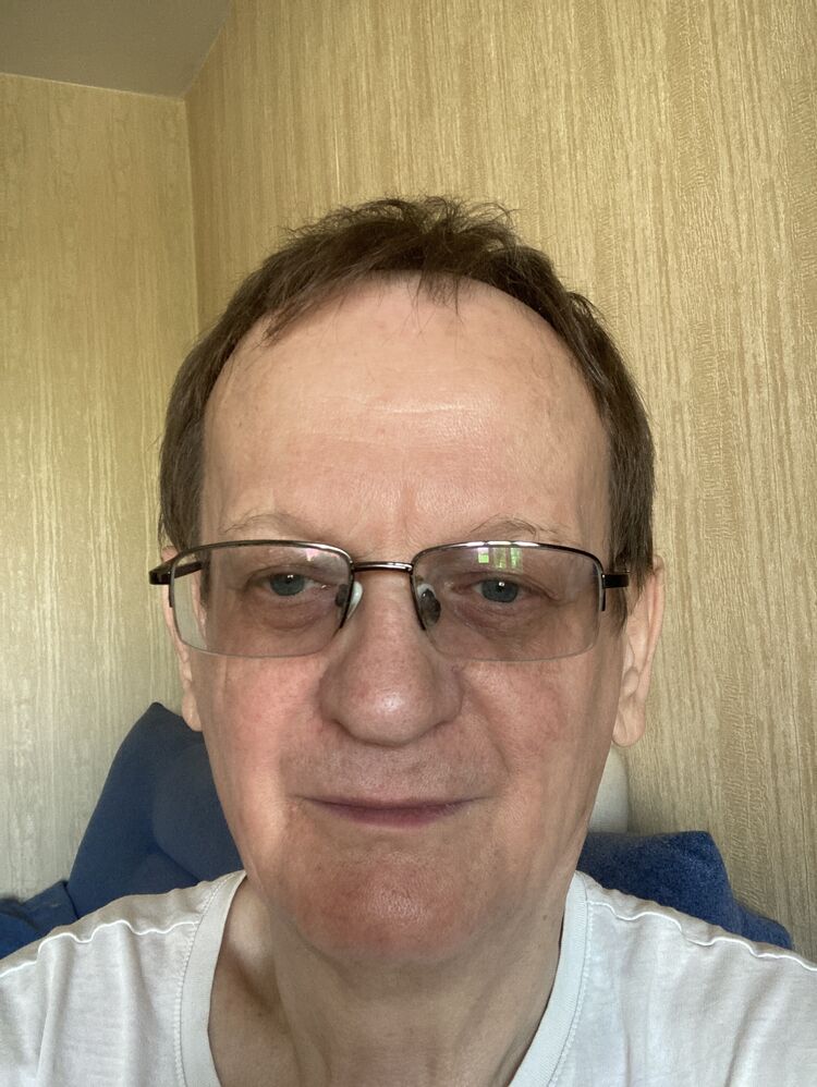  51745516  Alex, 60 ,    
