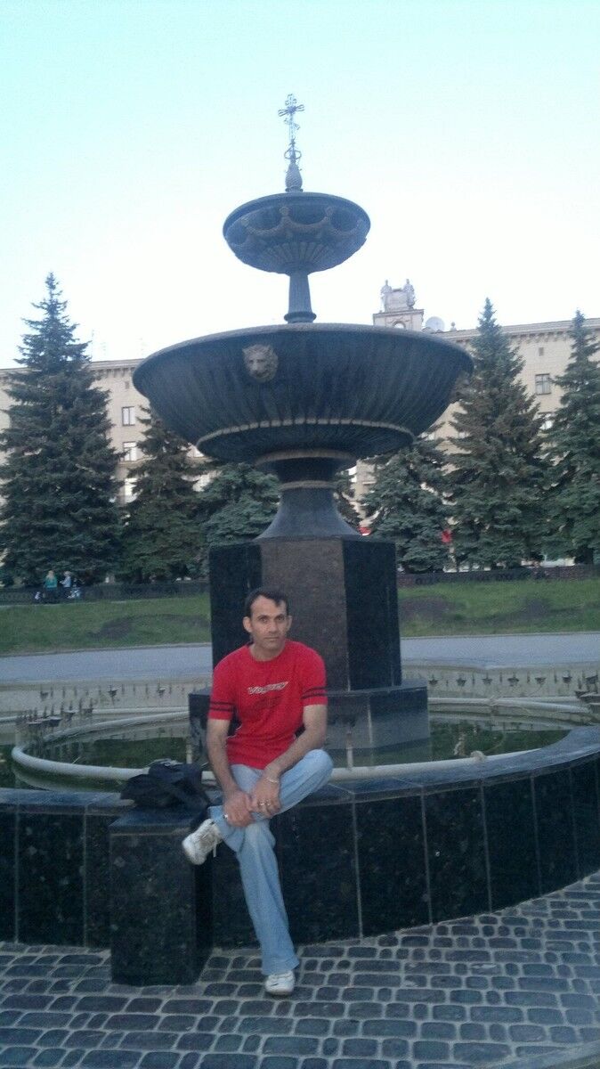  4242306  Afif, 40 ,    