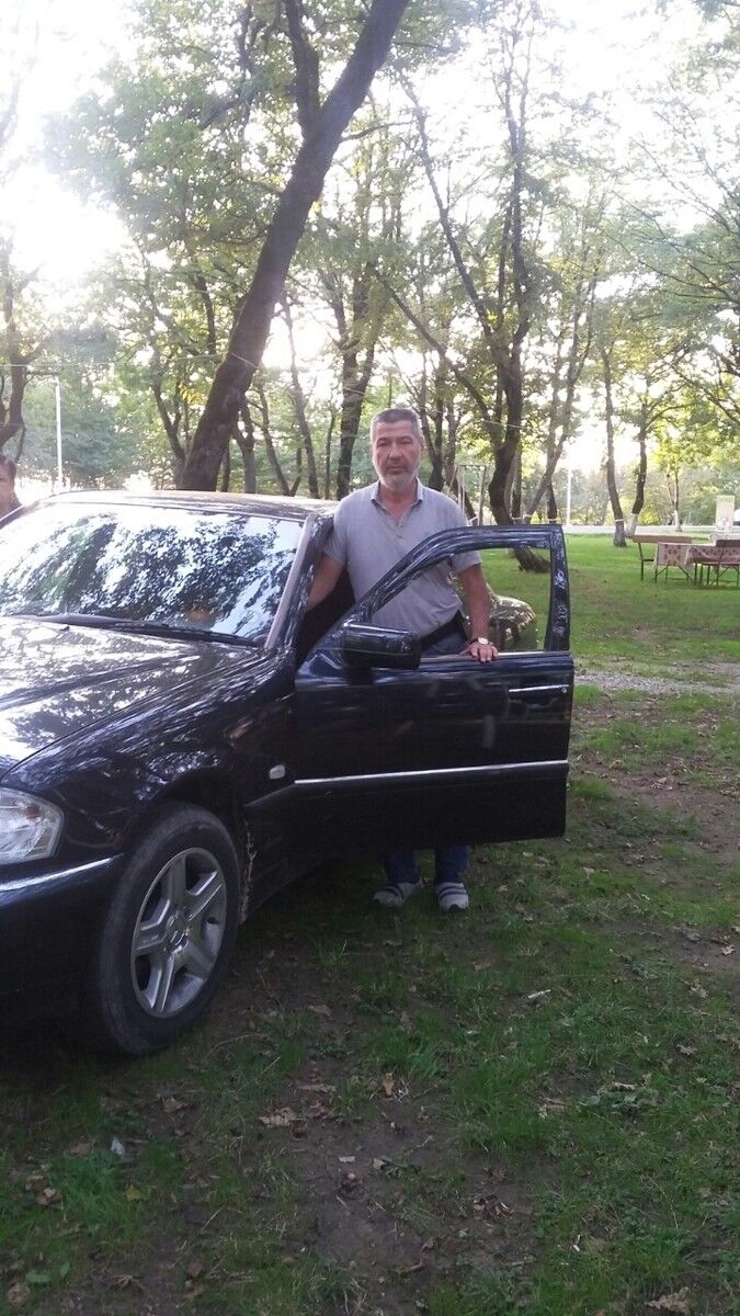  15506866  Seyx, 51 ,    