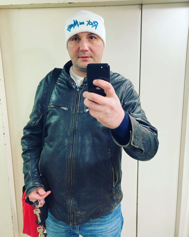  32304266  , 41 ,    