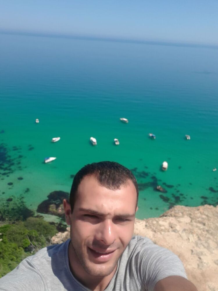  ,   Baris, 29 ,   ,   