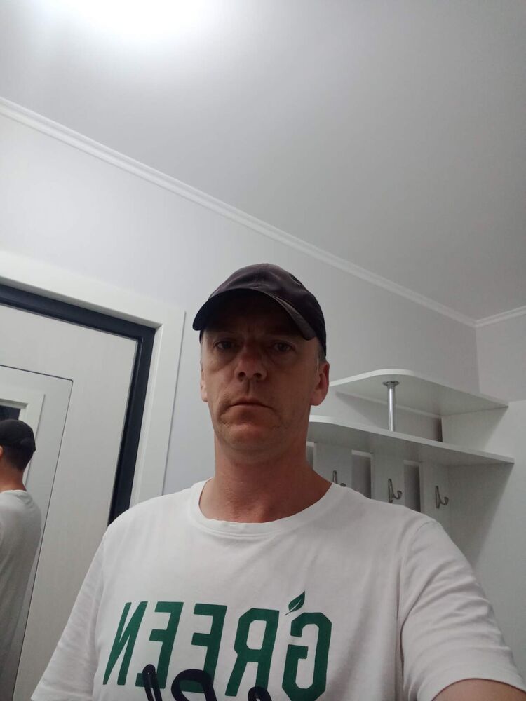  37439166  , 44 ,    