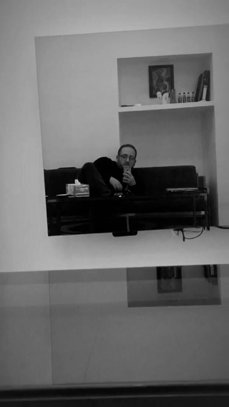  27487516  Artyom, 28 ,    