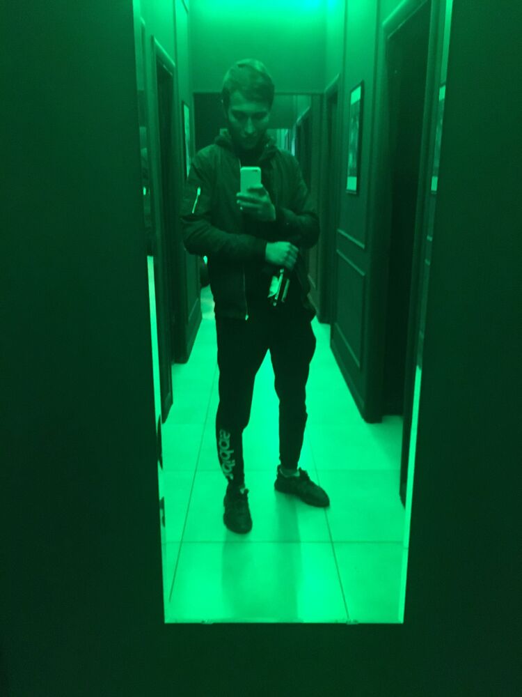  ,   Nikita, 25 ,   ,   