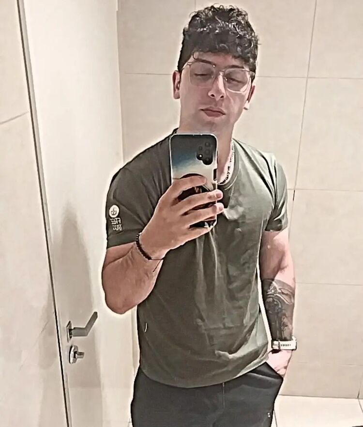 ���� 55164816 ����� Pietro, 24 ����, ���� ���������� � Kruje