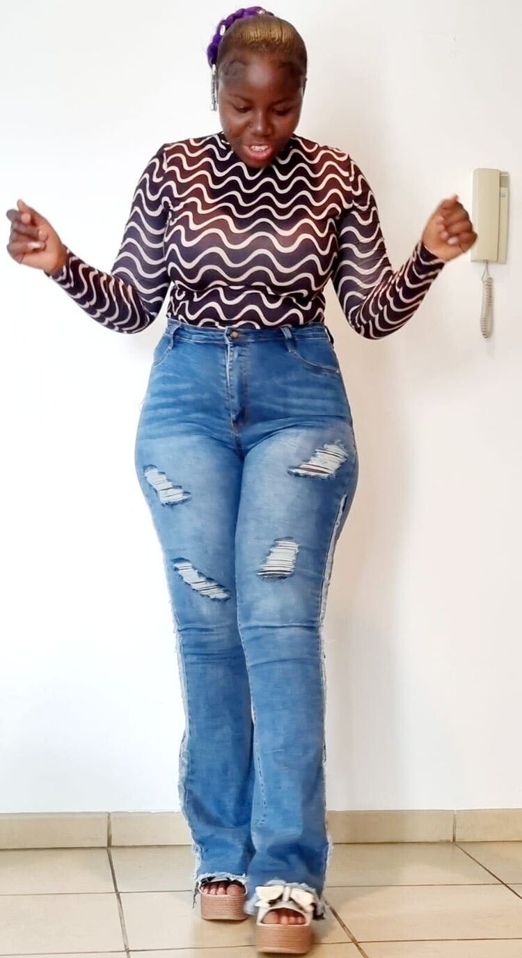  ,   Kofoworola, 39 ,   ,   