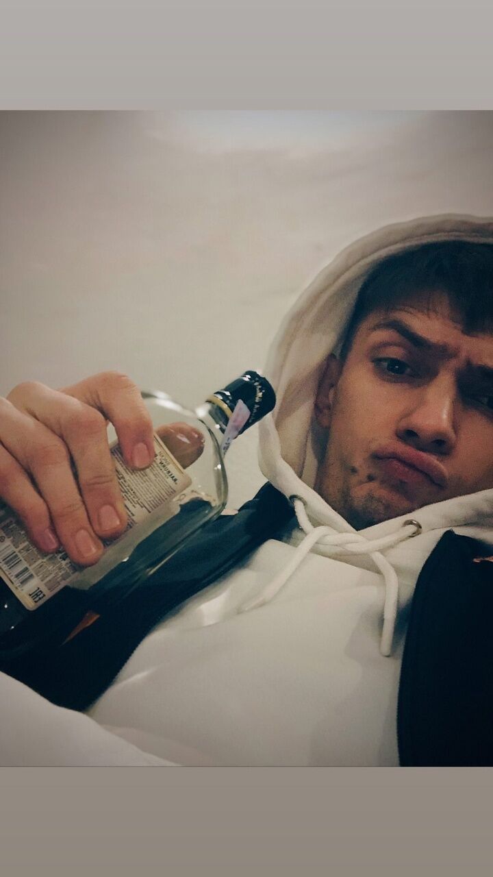  32333966  Egorios, 30 ,    