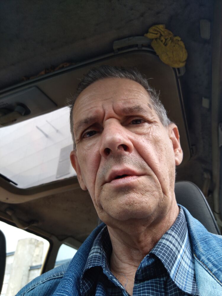 46148266  Boris, 62 ,    