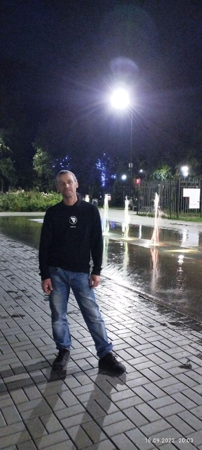 41079256  Nikolaj, 46 ,    