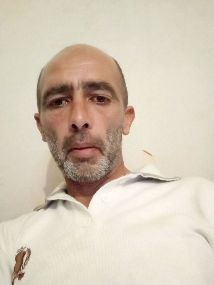  ,   Karen, 44 ,   ,   
