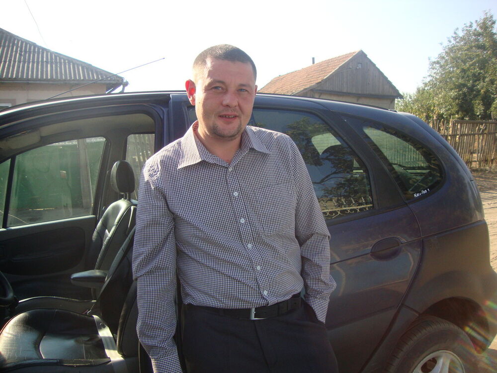  10553466  Valeriu, 46 ,    