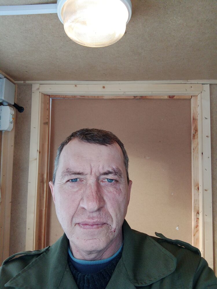  25027866  , 52 ,    