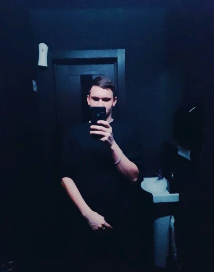  49633466  , 21 ,    