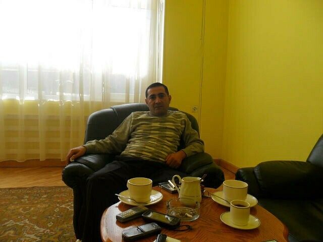  35194806  Armen, 50 ,    