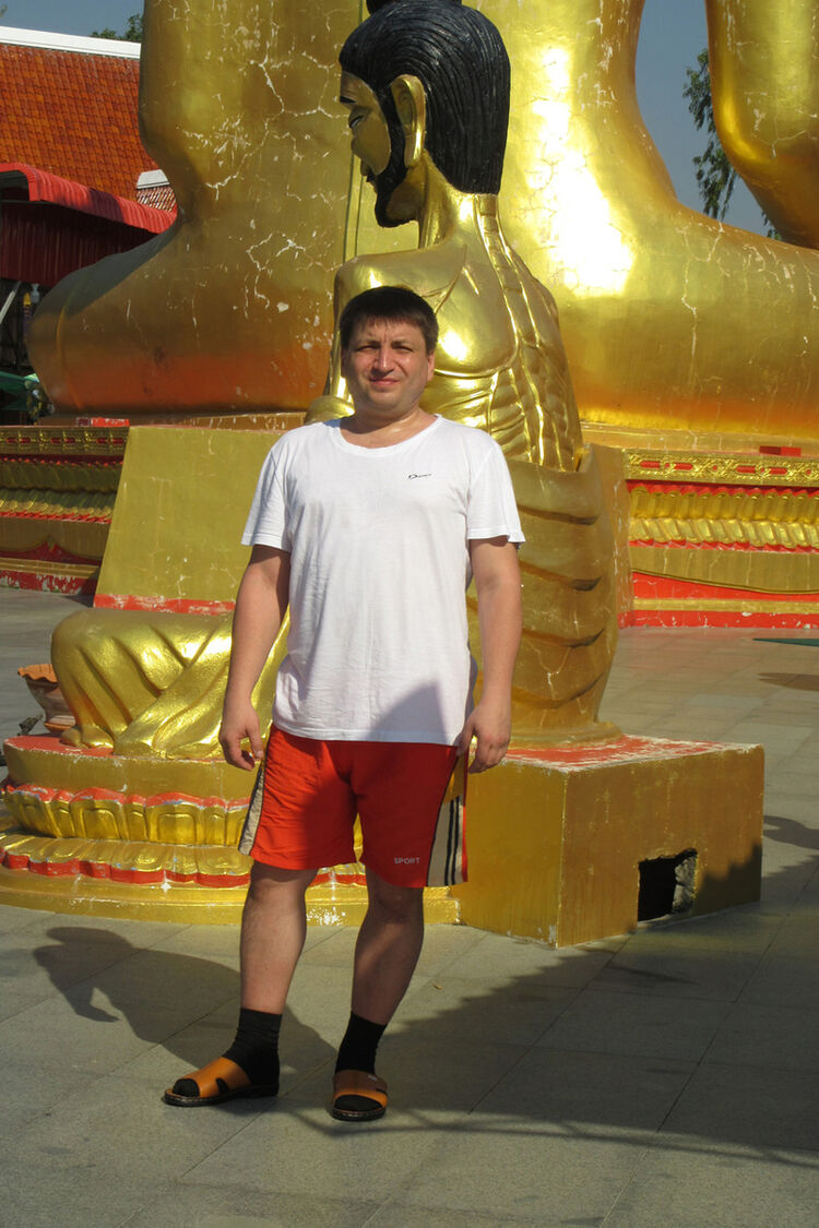  ,   Anton, 46 ,   