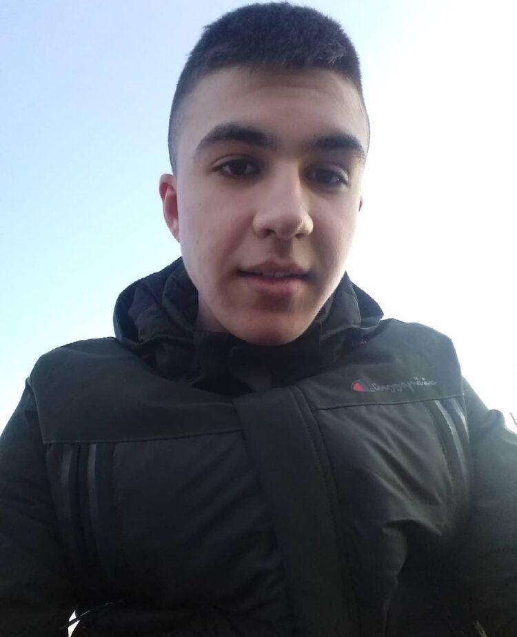  ,   Ruslan, 21 ,   ,   
