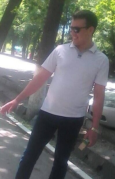  ,   Dimon, 39 ,  