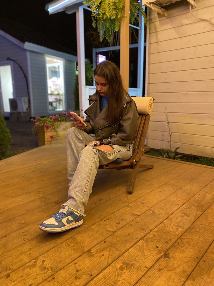  38185386  , 22 ,    