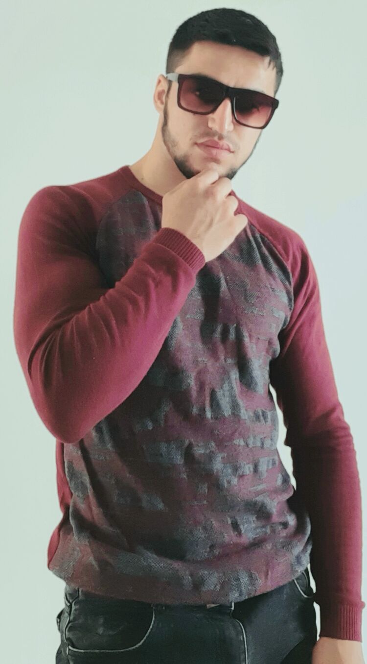  34080556  Derzkiy, 30 ,    