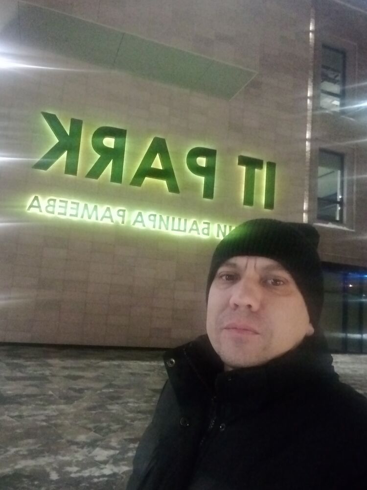  ,   Pavel, 39 ,   ,   