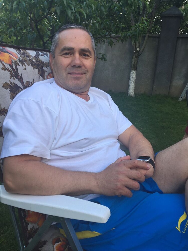  15129756  Andrei, 61 ,    