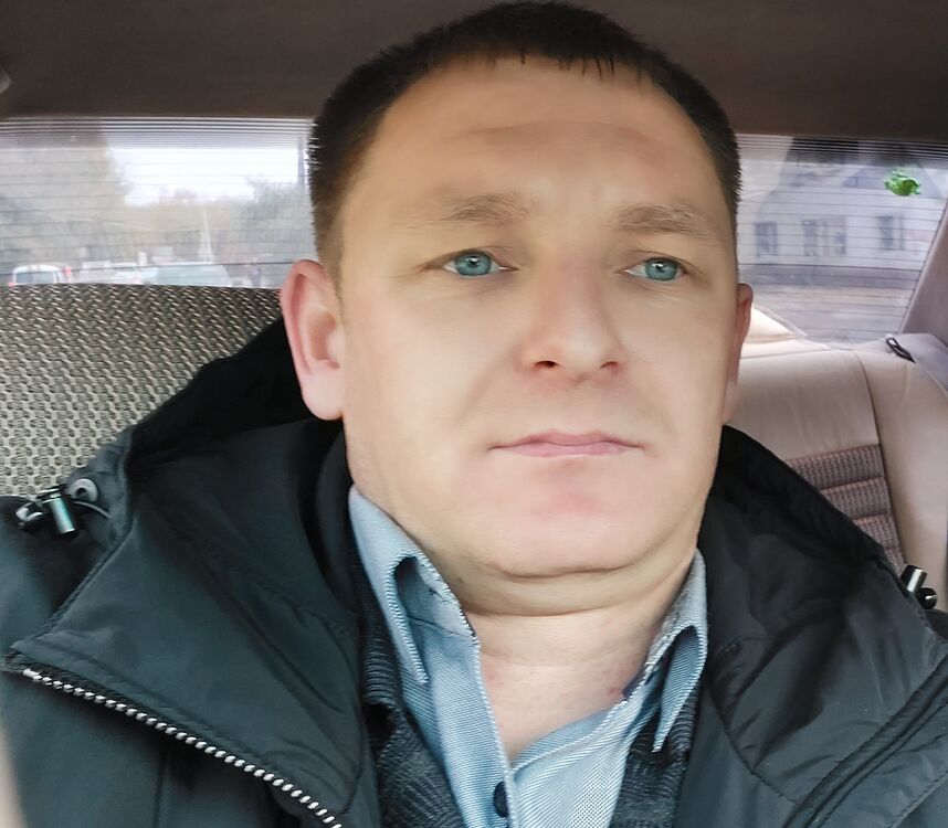  45939316  Anton, 37 ,    